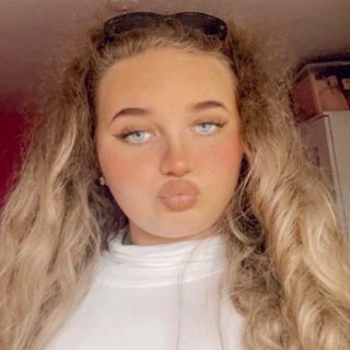 lucindaweston profile picture
